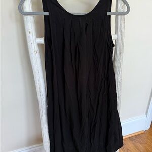 Women’s Black Sleeveless Scoop Neck Dress